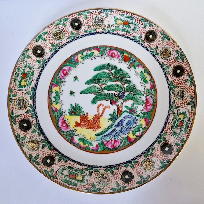 Antique Canton Famille-Rose Lion-Dog and Bird Porcelain Plates, Pair