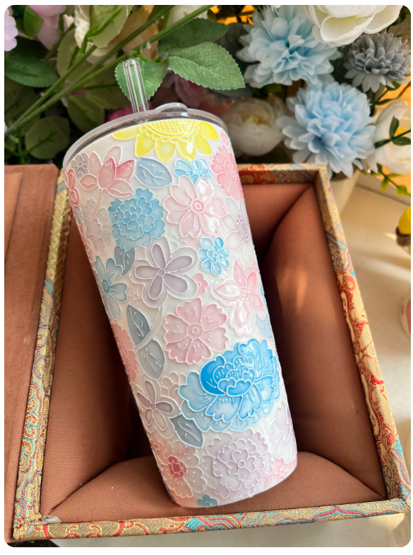 Jingdezhen Pastel Floral Relief Ceramic Tumbler with Lid and Straw