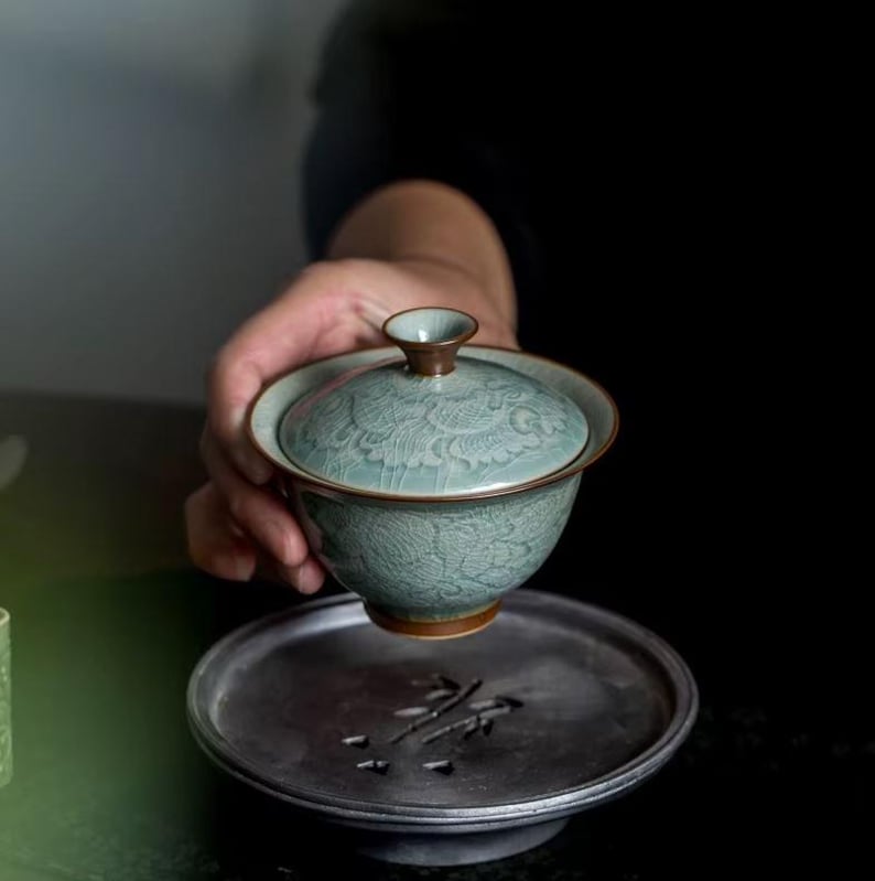 Modern Ice-Crack Celadon Gaiwan, 130ml Reactive Glaze Tea Cup