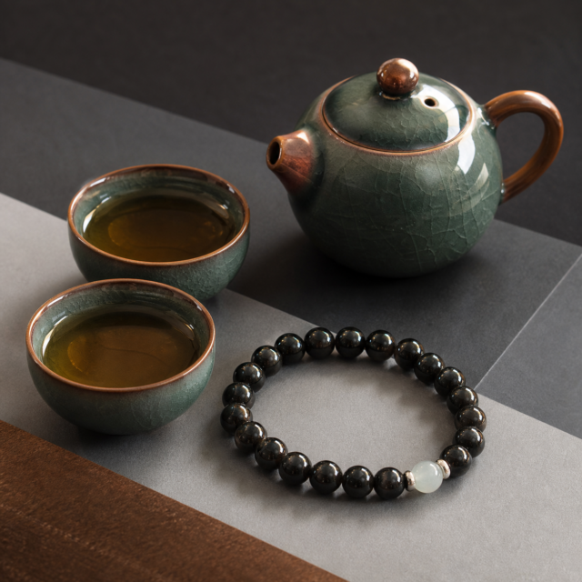 Scorpio Midnight Ceramic Pairing — Black Moonstone Bracelet & Crackle-Glaze Tea Set